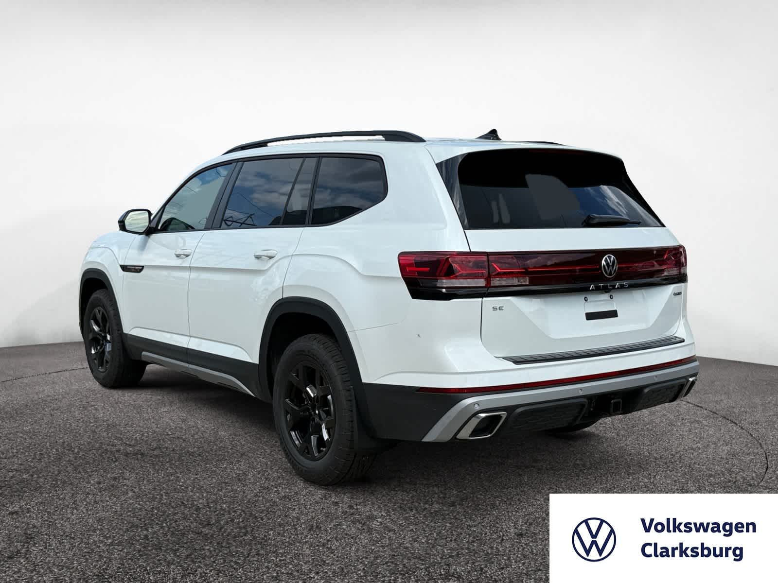 2026 Volkswagen Atlas Peak Edition SE photo 2
