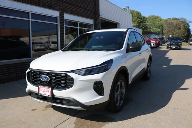 2025 Ford Escape ST-Line photo 3