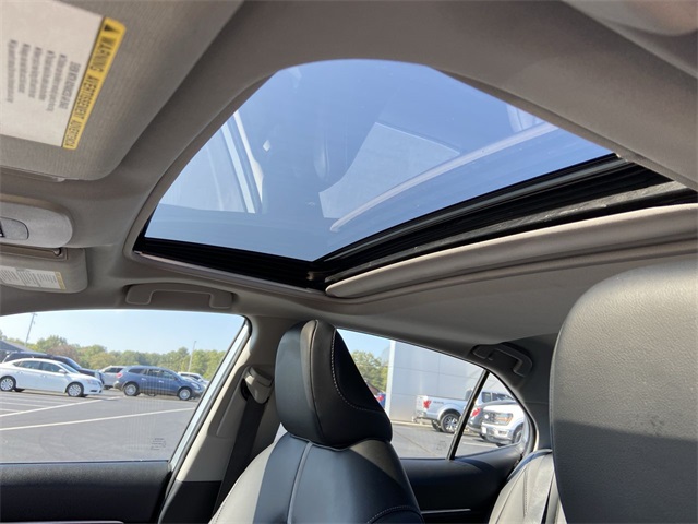 2024 Toyota Camry SE photo 12