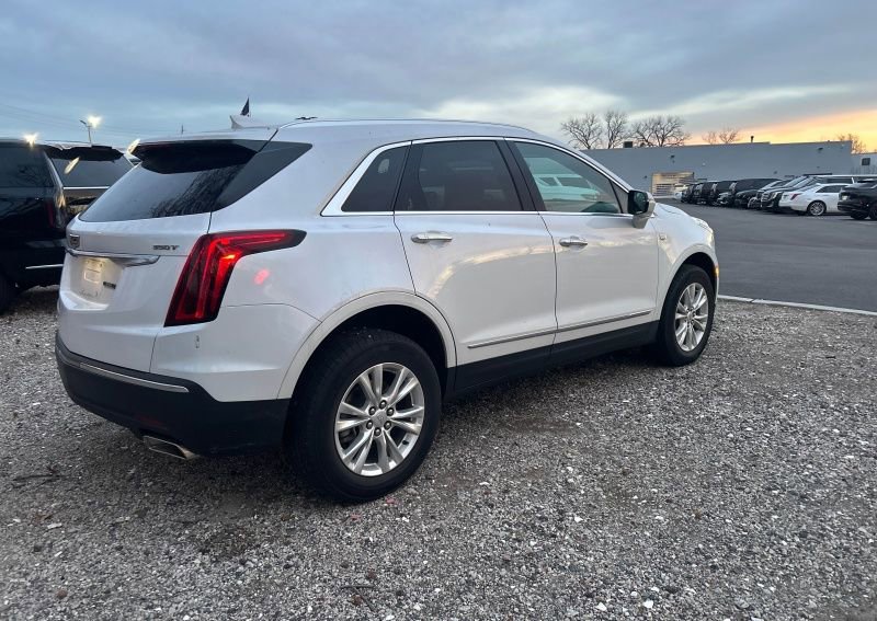 Image of Pre-Owned 2022 Cadillac XT5 Luxury