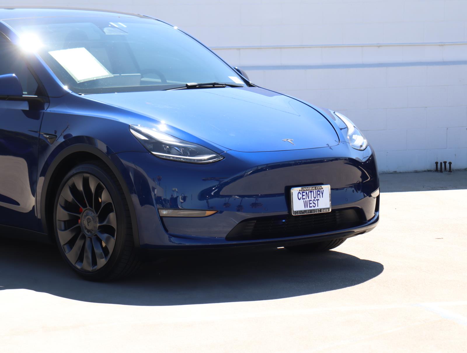 Used 2022 Tesla Model Y Performance with VIN 7SAYGDEF2NF512535 for sale in Los Angeles, CA