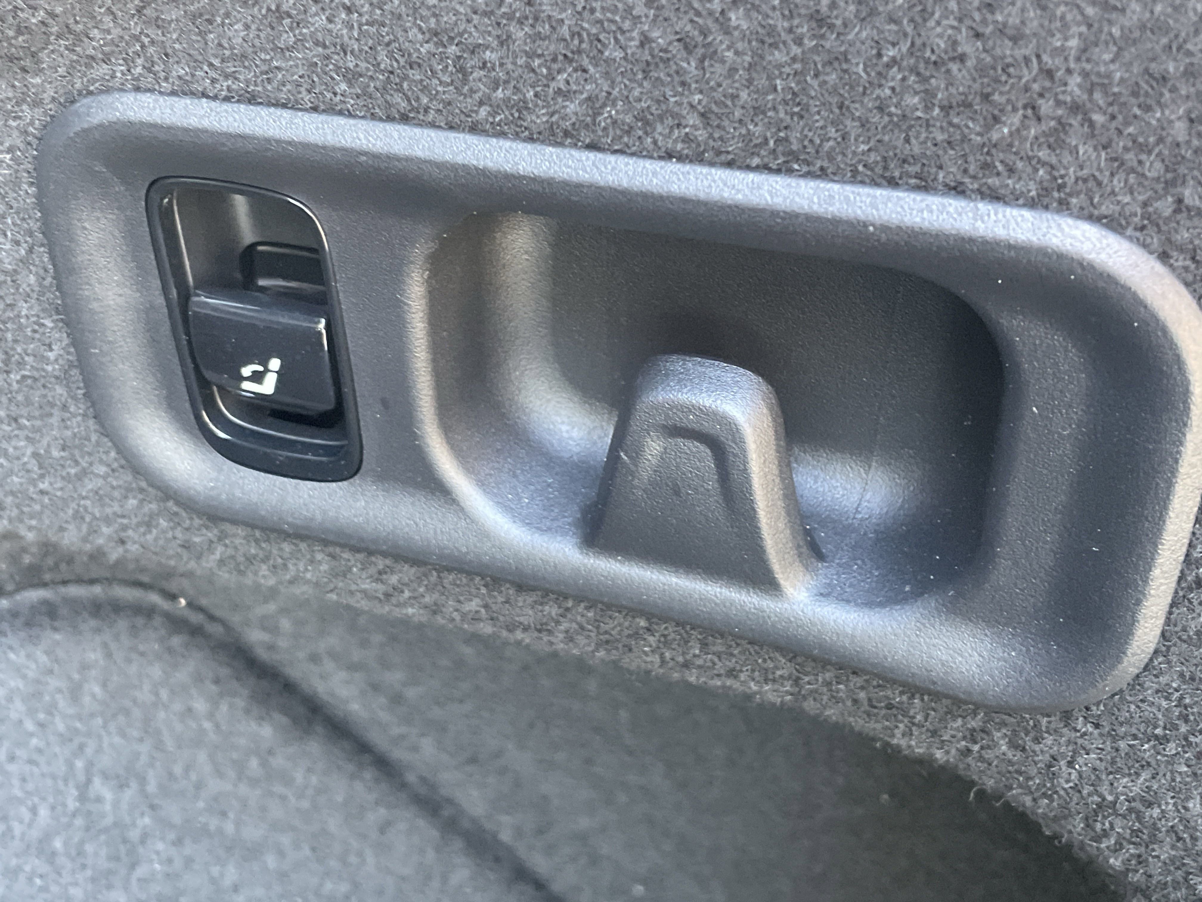 2024 Mercedes Benz E 350 4MATIC Sedan photo 6