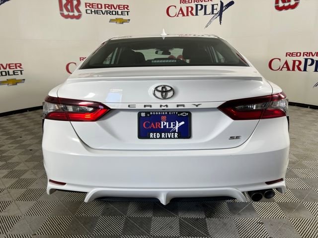 2024 Toyota Camry SE photo 5