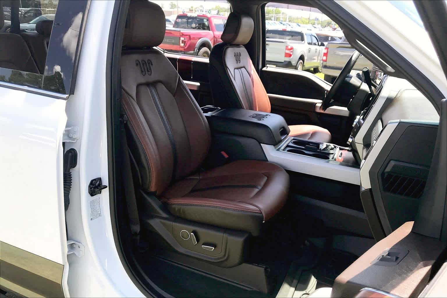 2022 Ford F-450 King Ranch photo 8