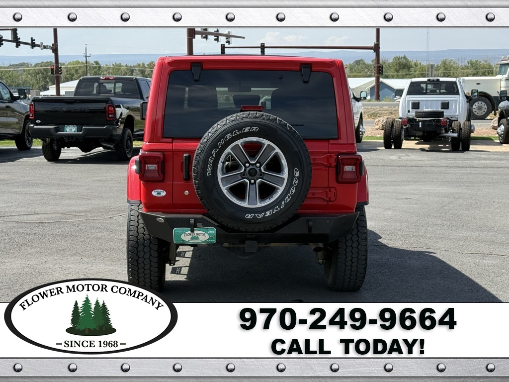 2020 Jeep Wrangler Unlimited Sahara photo 6