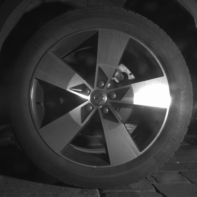 2021 Volvo XC40 Momentum photo 17