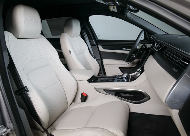 2026 Jaguar F-PACE P250 R-Dynamic S photo 3