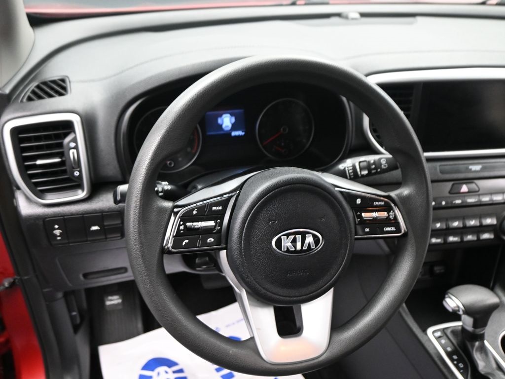 2022 Kia Sportage LX photo 2