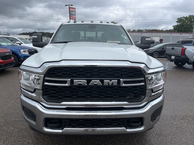 2024 Ram 3500 Tradesman photo 2