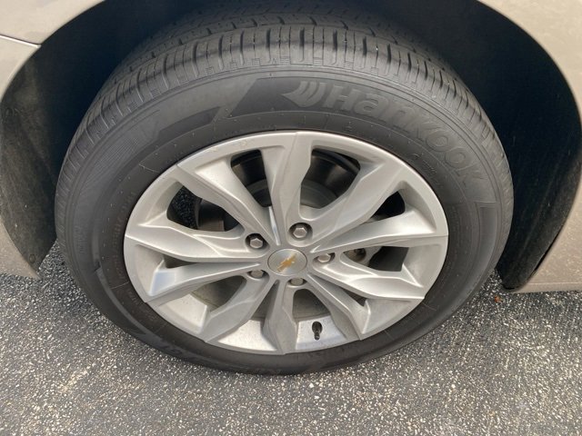 2024 Chevrolet Malibu 1LT photo 10