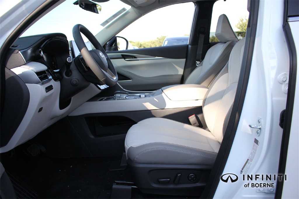 2026 Infiniti QX60 Luxe AWD photo 7