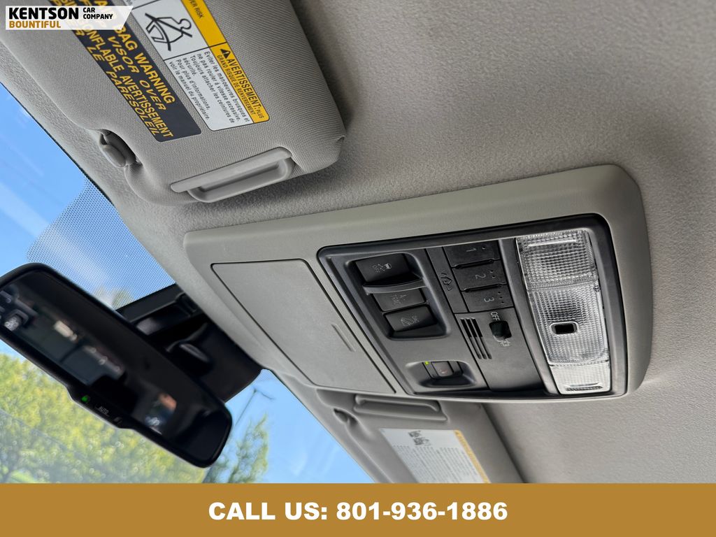 2024 Toyota 4Runner SR5 Premium photo 28