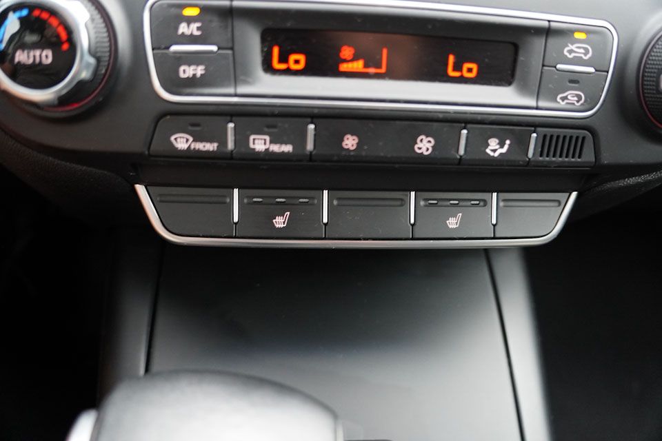 2019 Kia Sorento LX photo 5
