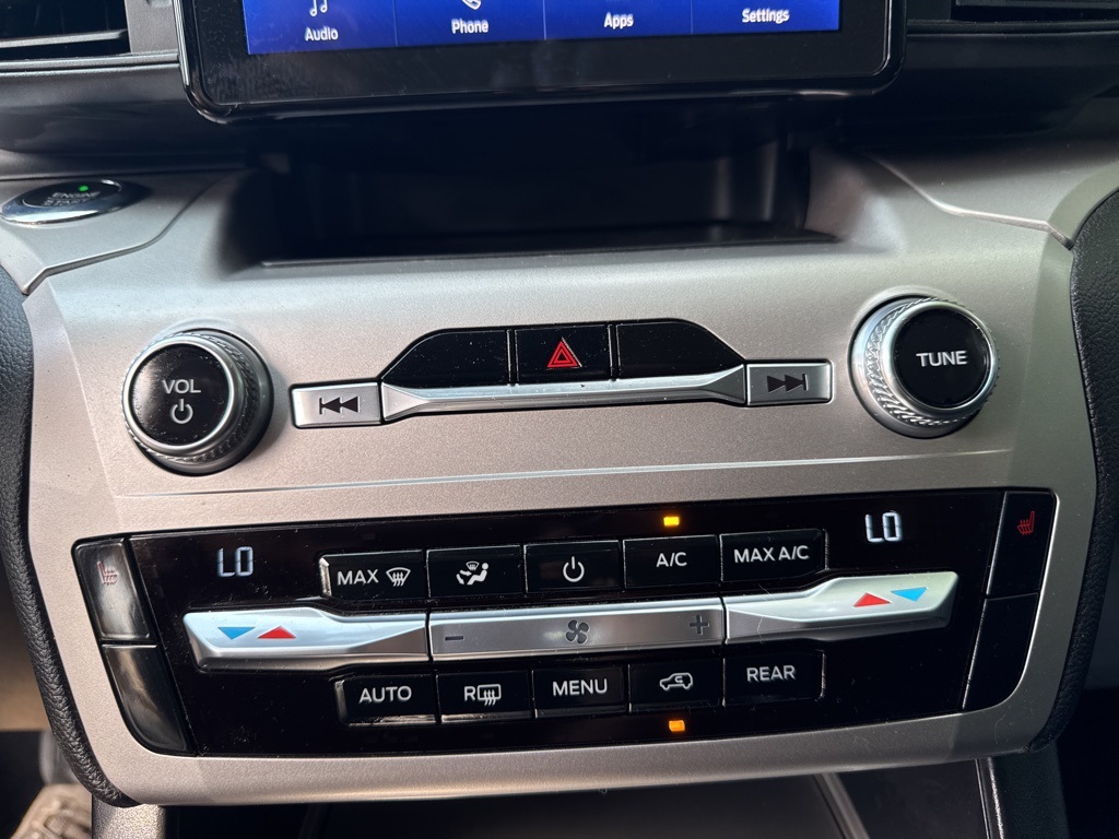 2021 Ford Explorer XLT photo 27