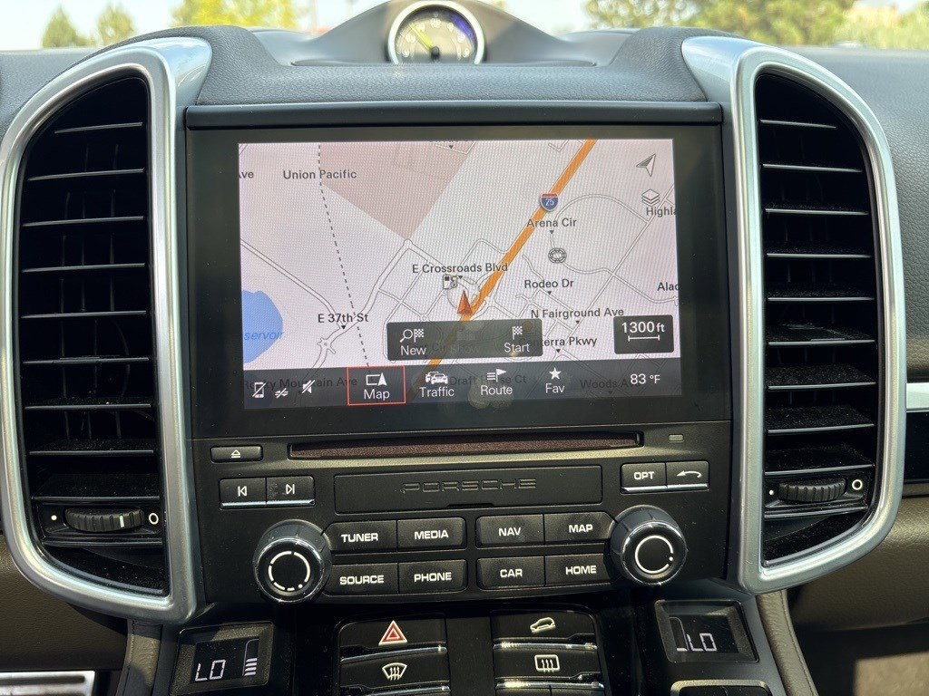 2017 Porsche Cayenne S photo 14