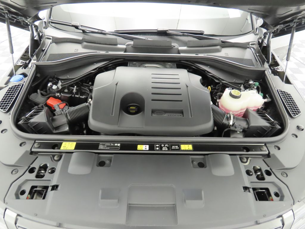 2025 Land Rover Range Rover Sport SE photo 26