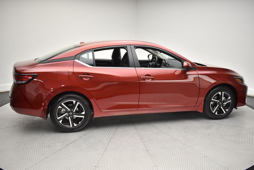2025 Nissan Sentra SV photo 4