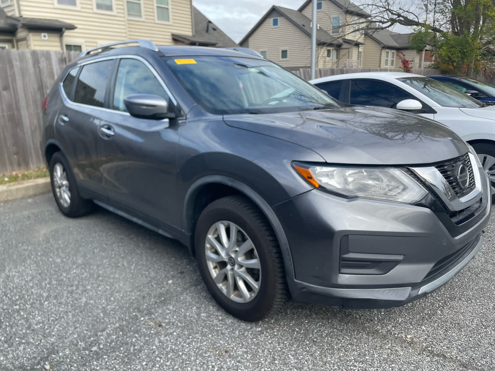 2019 Nissan Rogue SV AWD photo 3