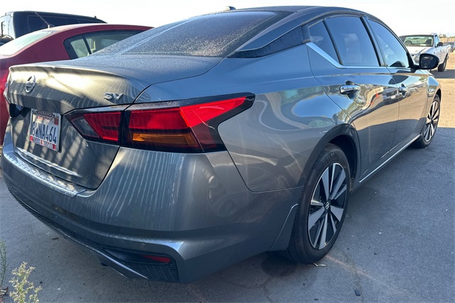 2021 Nissan Altima 2.5 SV photo 3