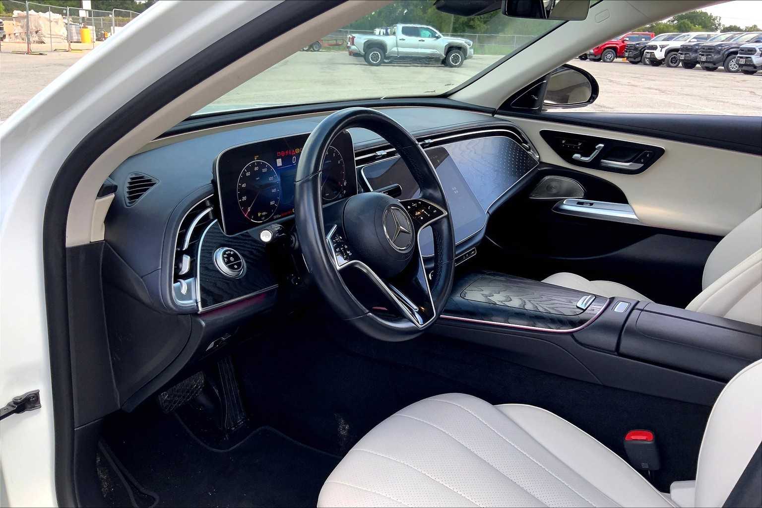 2024 Mercedes Benz E 350 4MATIC Sedan photo 16