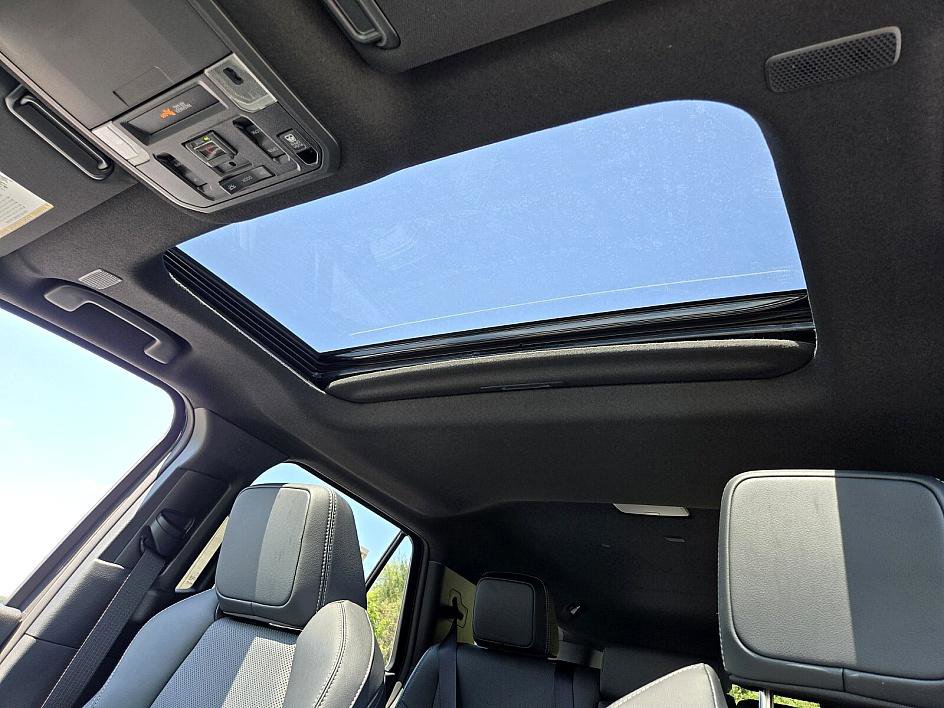 2025 Toyota 4Runner TRD Off-Road Premium photo 10