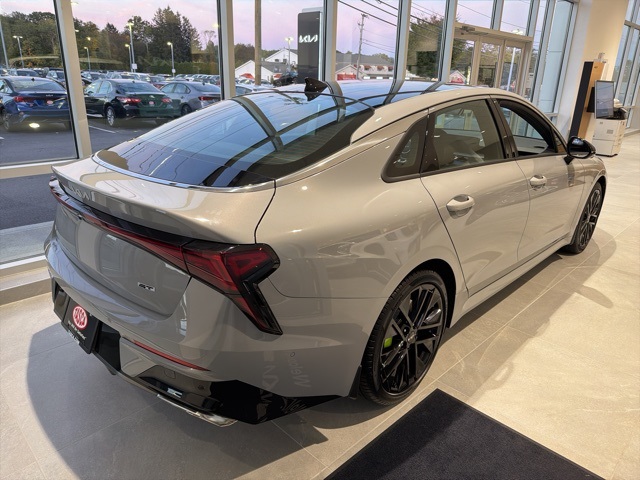 2026 Kia K5 GT photo 2