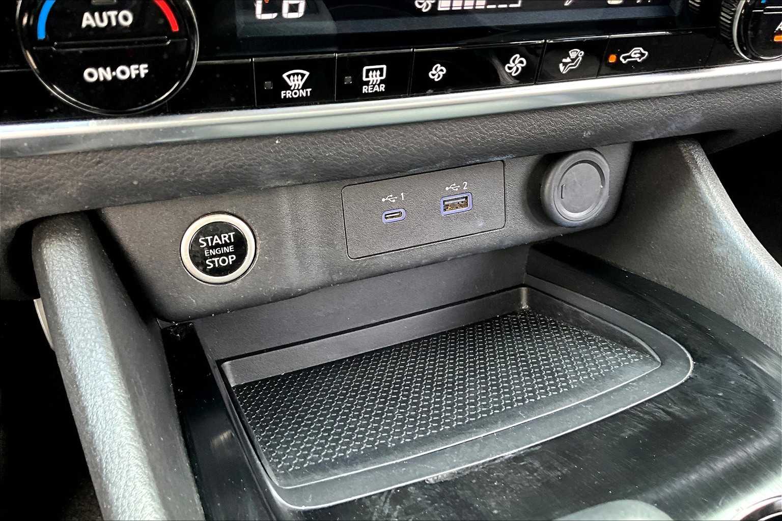 2023 Nissan Rogue SV photo 30