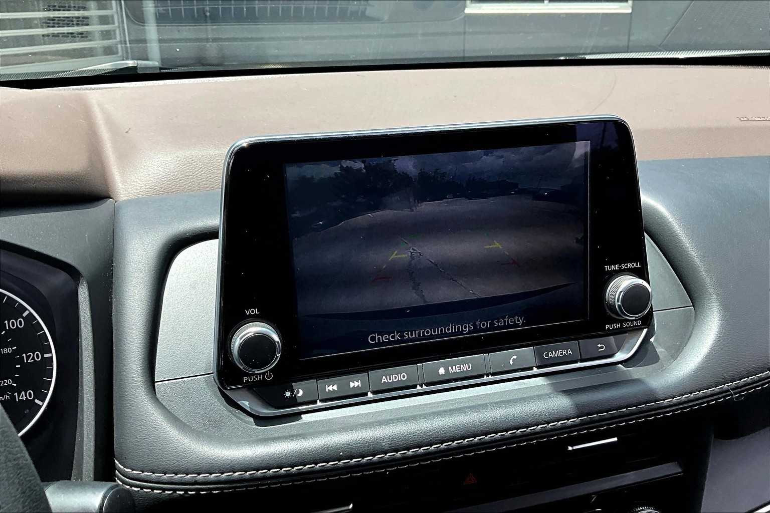 2023 Nissan Rogue S photo 23