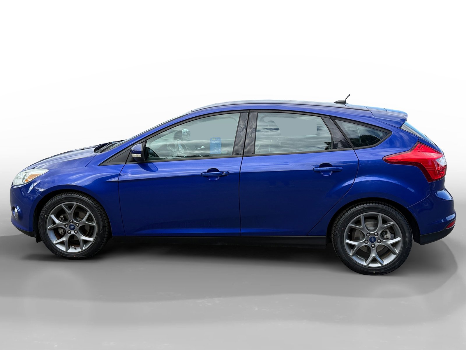 2013 Ford Focus SE photo 2