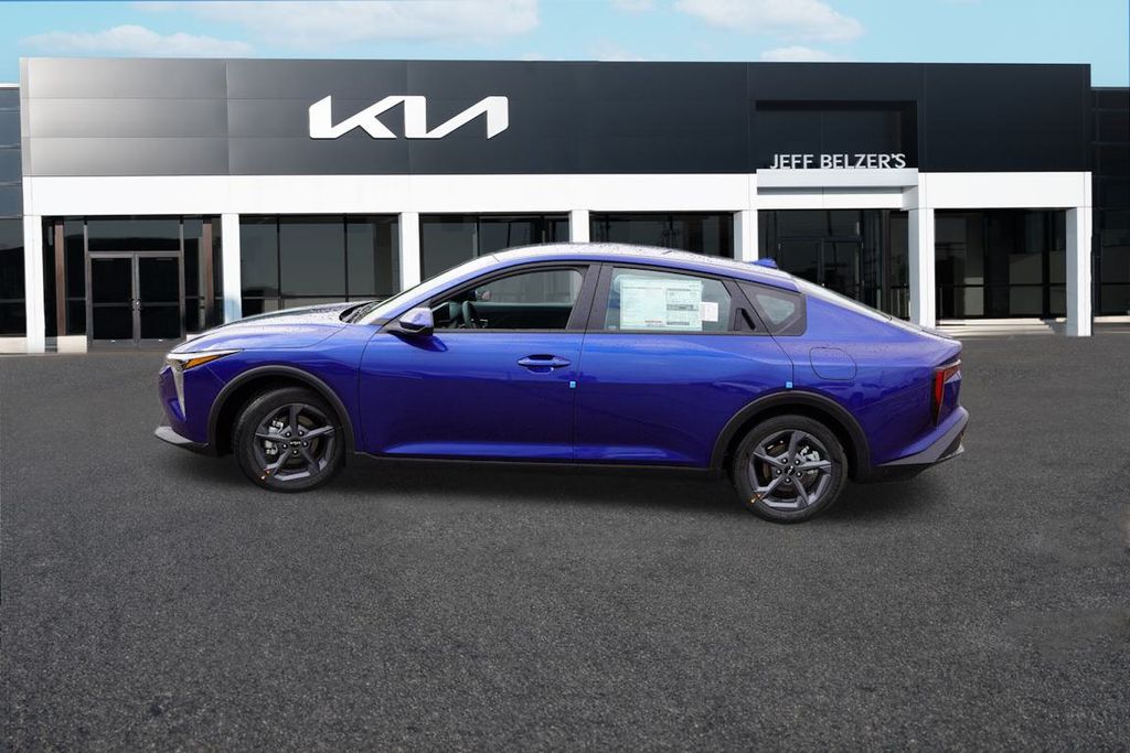 2025 Kia K4 LXS photo 6