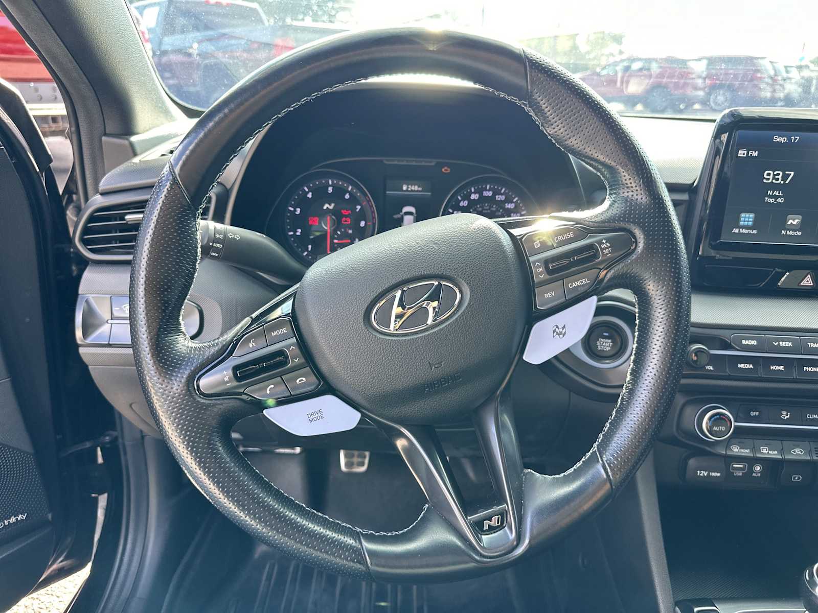 2020 Hyundai Veloster N photo 27