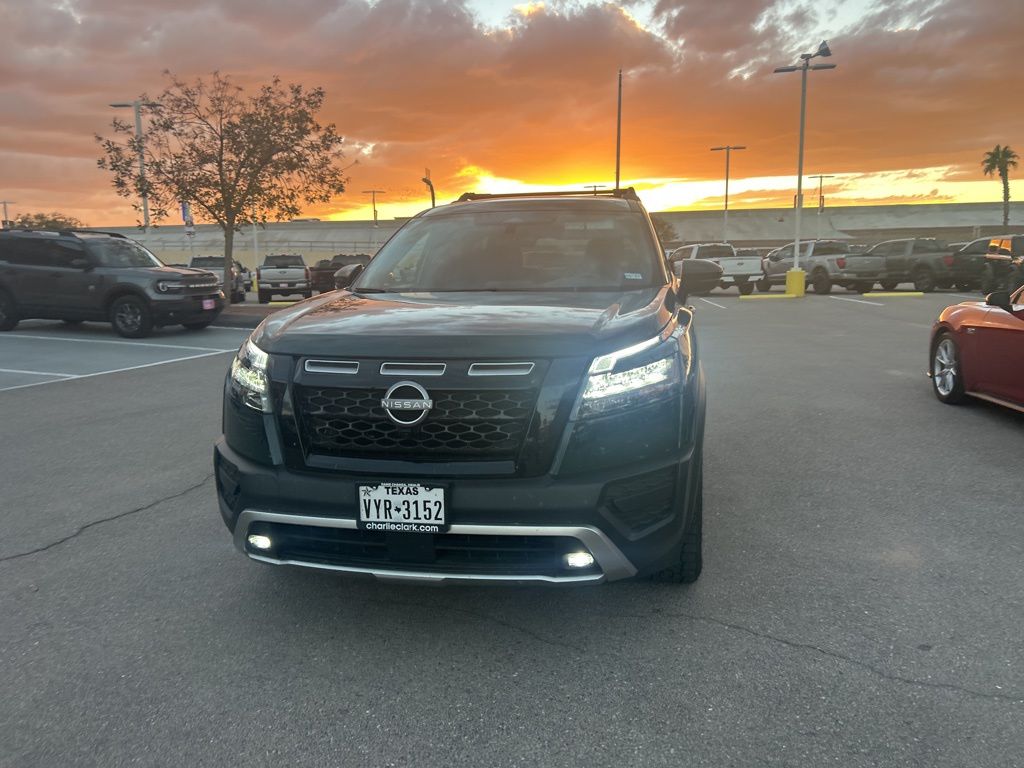 2025 Nissan Pathfinder Rock Creek photo 3