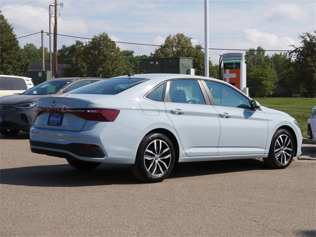 2025 Volkswagen Jetta 1.5T SE photo 6