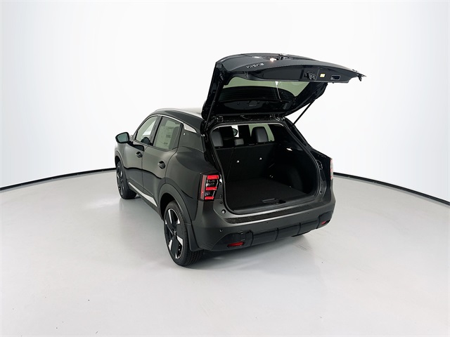 2025 Nissan Kicks SR photo 4