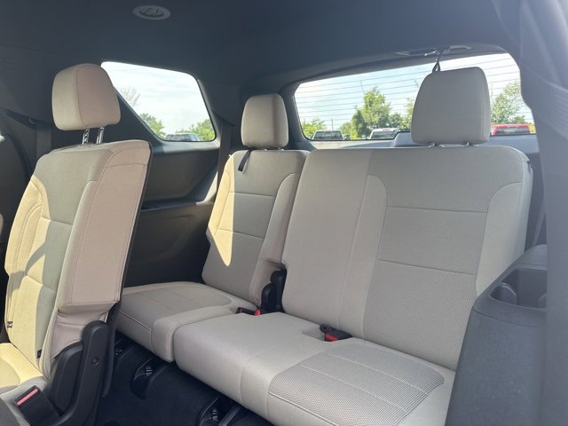 2023 Chevrolet Traverse LS photo 15