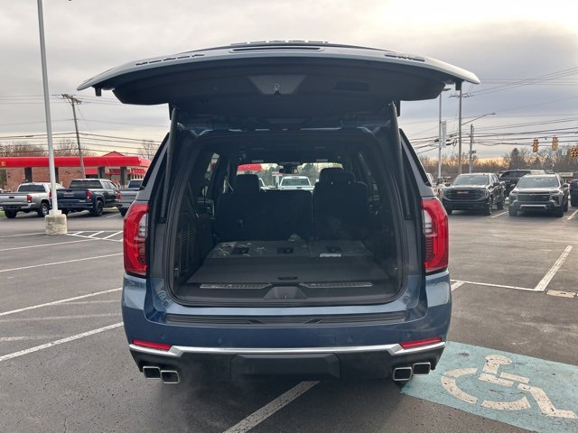 2026 Gmc Yukon Denali photo 4