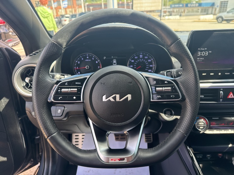 2023 Kia Forte GT-Line photo 21