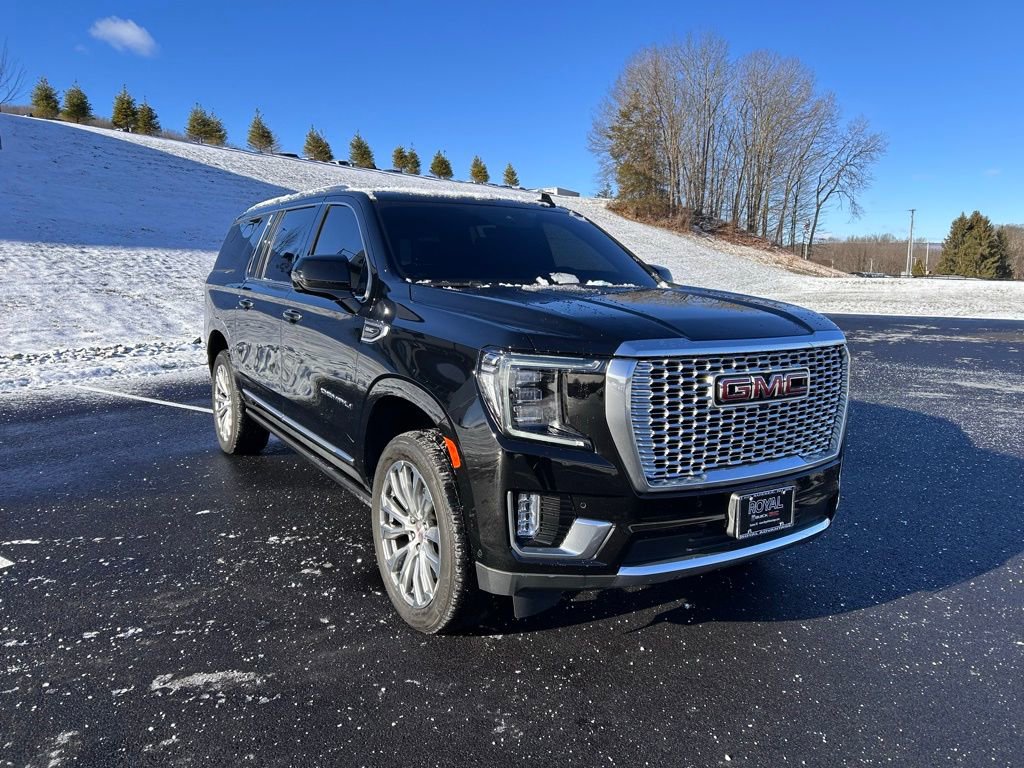 2023 GMC Yukon XL Denali's photo
