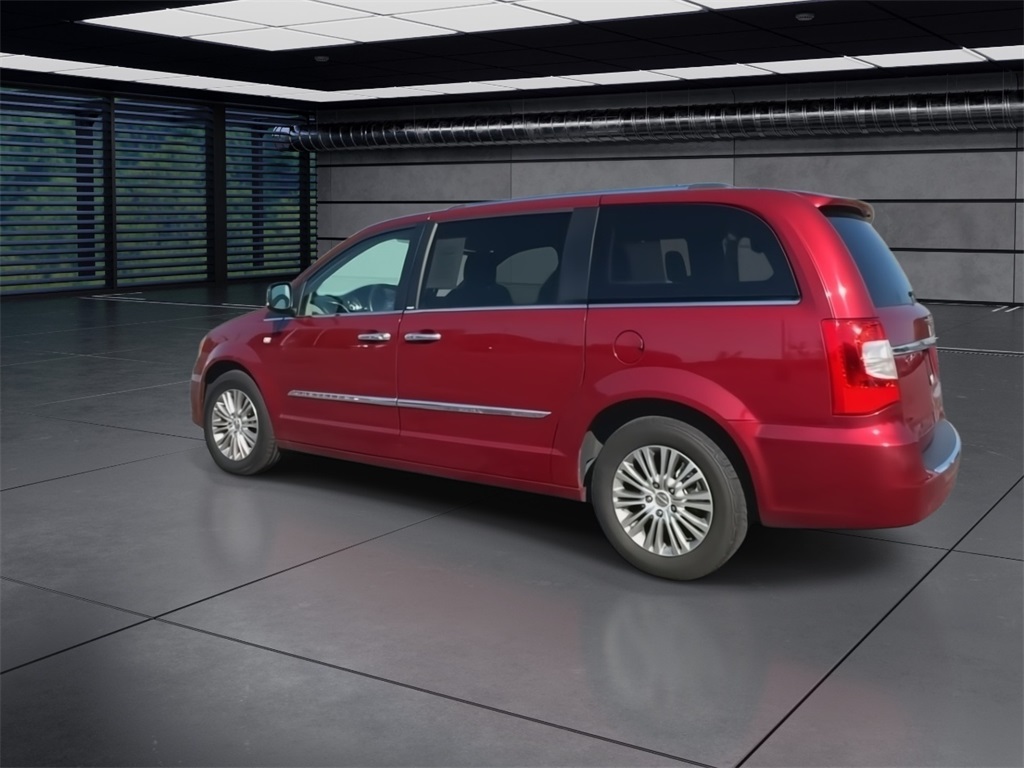 2014 Chrysler Town & Country photo 6