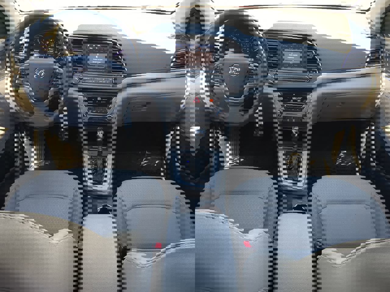 2018 Hyundai Elantra SEL photo 22