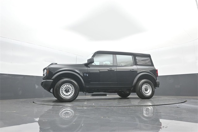 2025 Ford Bronco Base photo 29
