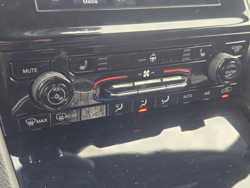2023 Jeep Grand Cherokee Altitude photo 21