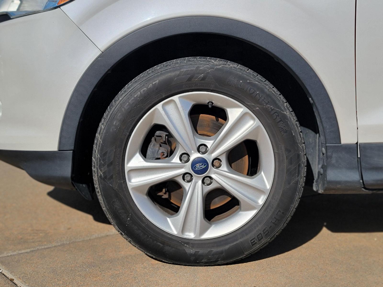 2014 Ford Escape SE photo 9