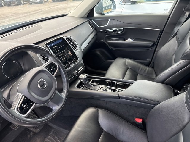 2020 Volvo XC90 Momentum photo 12