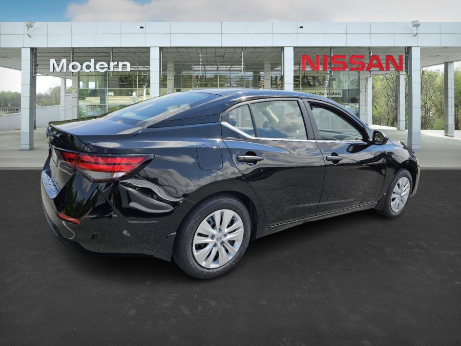 2025 Nissan Sentra S photo 4