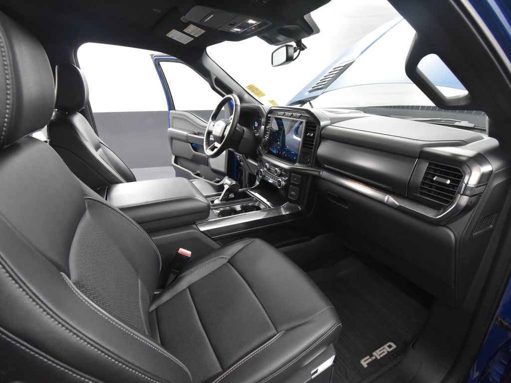 2022 Ford F-150 Lariat photo 41