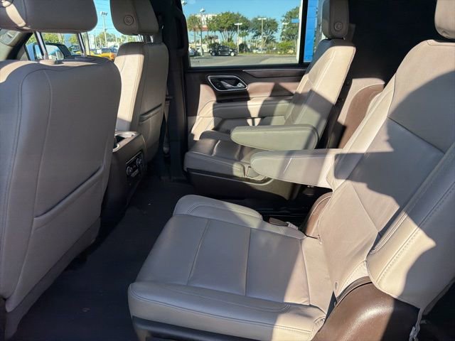 2021 Chevrolet Suburban Z71 photo 7