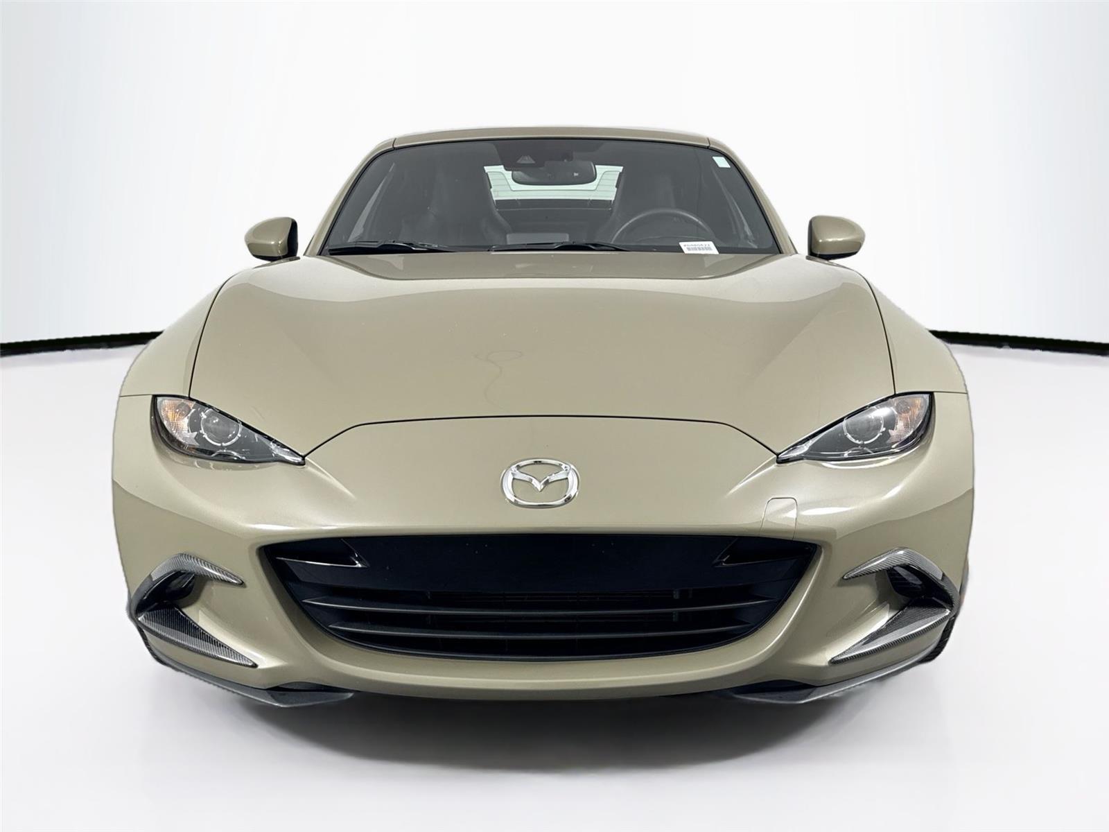 2023 Mazda MX-5 Miata Miata RF Grand Touring photo 3