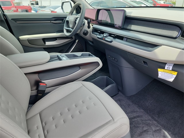 2026 Kia EV9 Wind photo 13