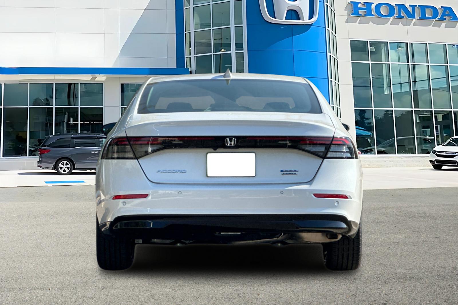 2025 Honda Accord Hybrid Touring photo 4